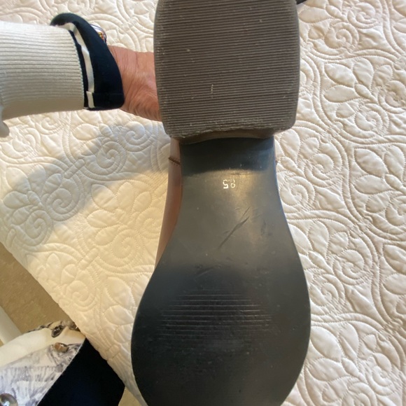 Diva True cute booties. - Picture 4 of 5